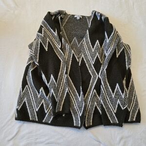 Green and White Geometric Women's Sweater Great Northwest Indigo Size 1x